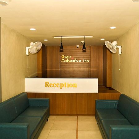 Hotel Ashooka Inn Gandhinagar Bagian luar foto