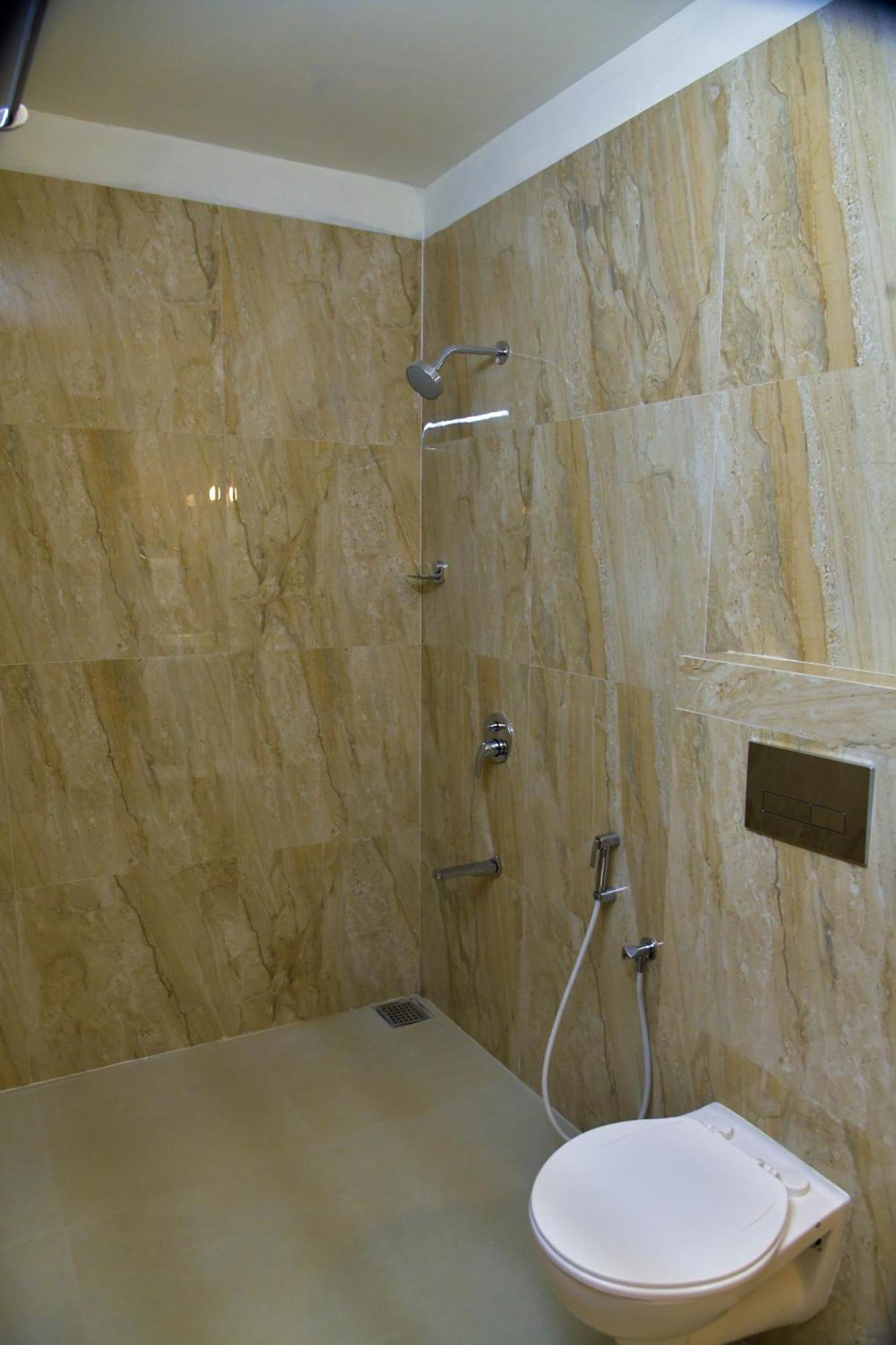 Hotel Ashooka Inn Gandhinagar Bagian luar foto